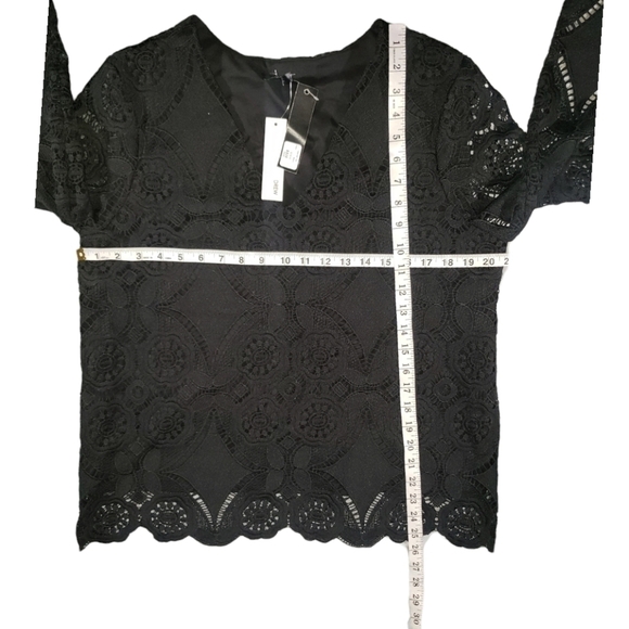 NWT DREW Lace Pointelle Kint V-Neck Top Size L - Picture 7 of 8